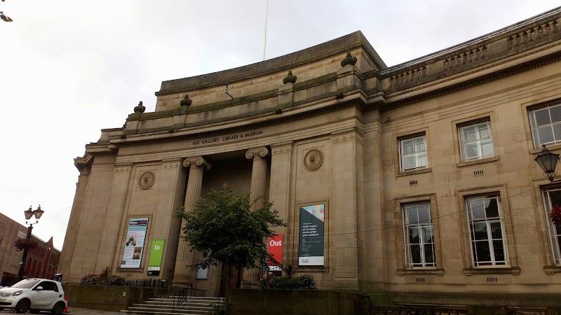 Bolton Museum Art Gallery & Aquarium