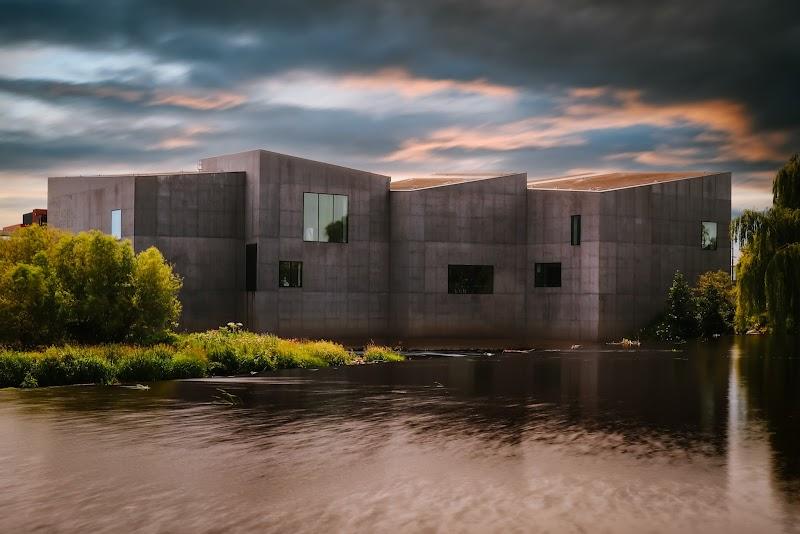 The Hepworth Wakefield