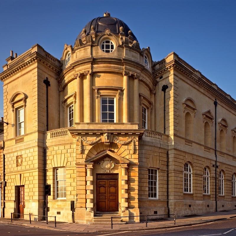 Victoria Art Gallery