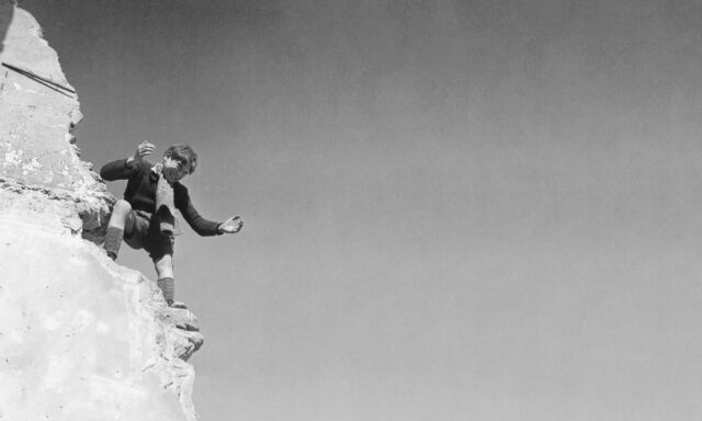 Le Saut (1936) - Robert Doisneau