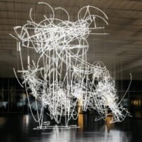 Cerith Wyn Evans : Lueurs empruntées à Metz