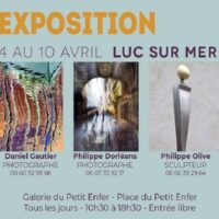 Exposition d'art contemporain : photographies et sculptures