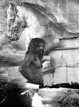 Exposition « EQUUS » par Jean-Luc Favero – Château de Saurs