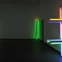 Dan Flavin : Des simples tubes fluorescents