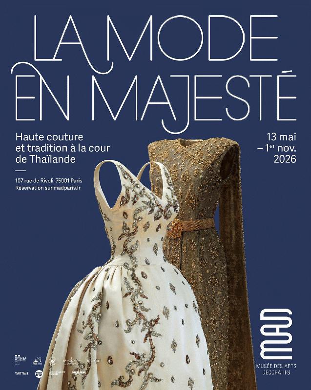 La mode en majesté, haute couture et tradition à la cour de Thaïlande
